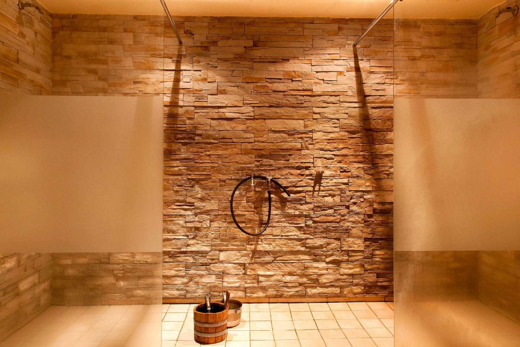 Hotel Ahornhof Shower